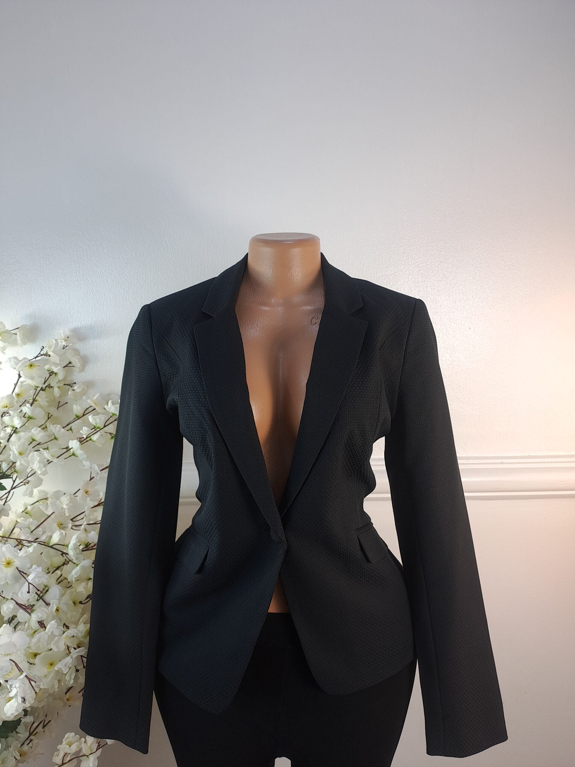BLAZER UK SIZE 12 [LENGTH 25 INCHES, BLACK] image 0