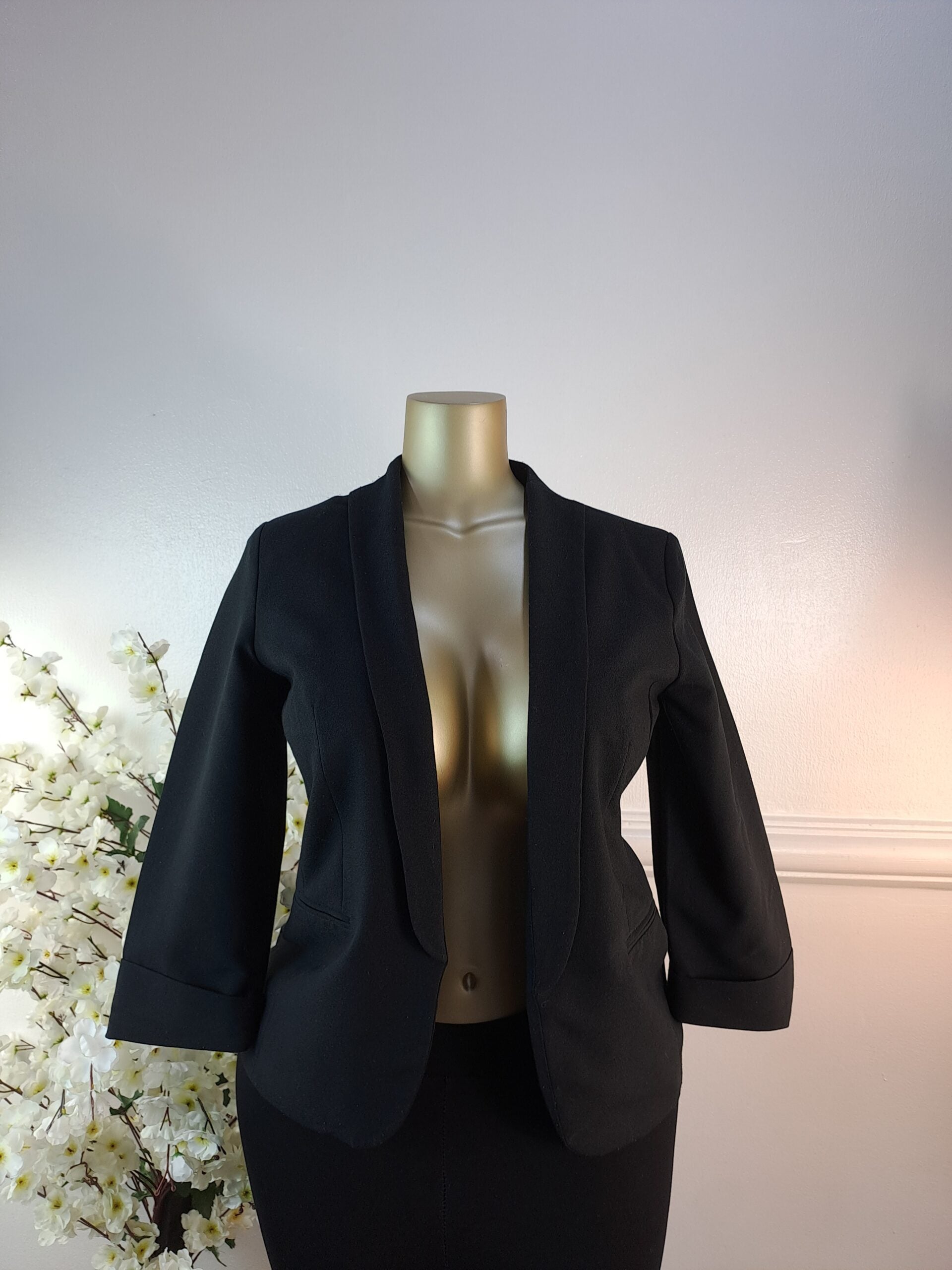 NEW LOOK UK SIZE 10 [LENGTH 26 INCHES, BLACK] image 0