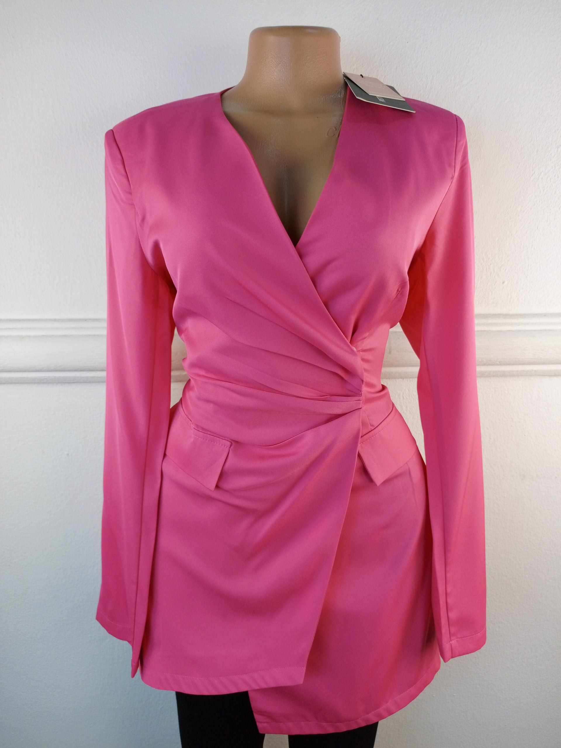 PRETTYLITTLETHING UK 10 image 0