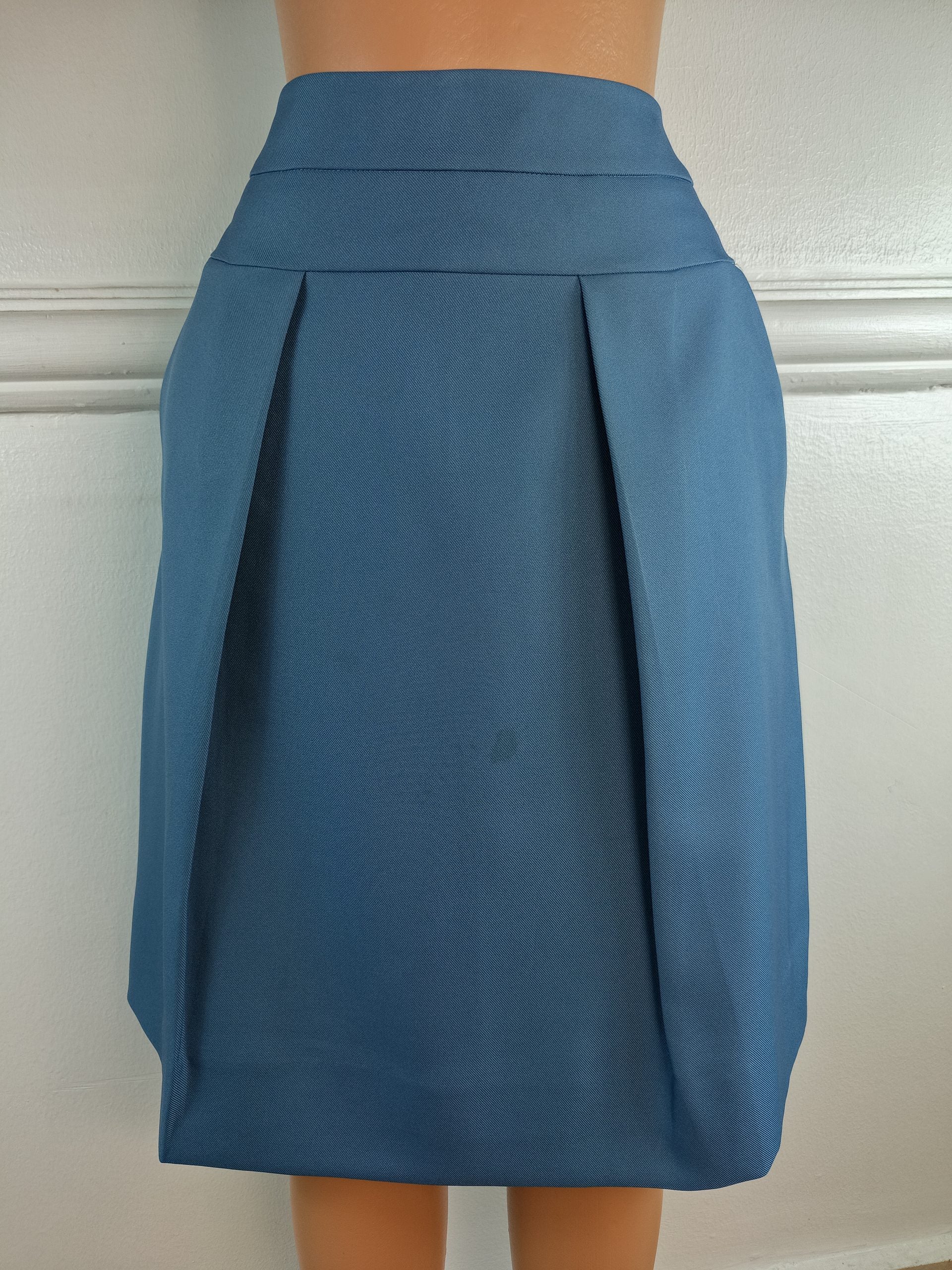 SKIRT UK 12, L-26 INCHES image 0