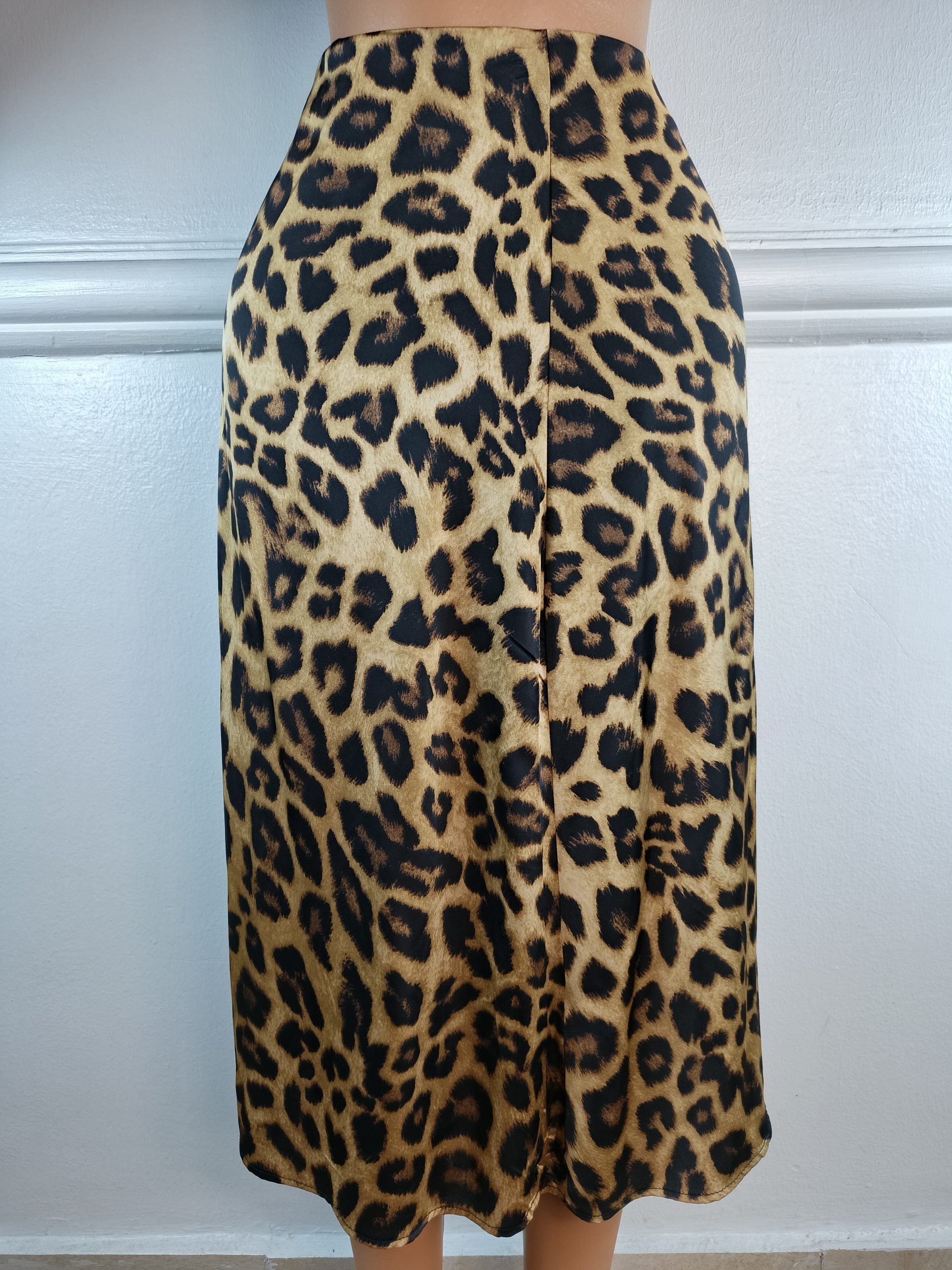 SKIRT UK 10, L-30 INCHES image 0
