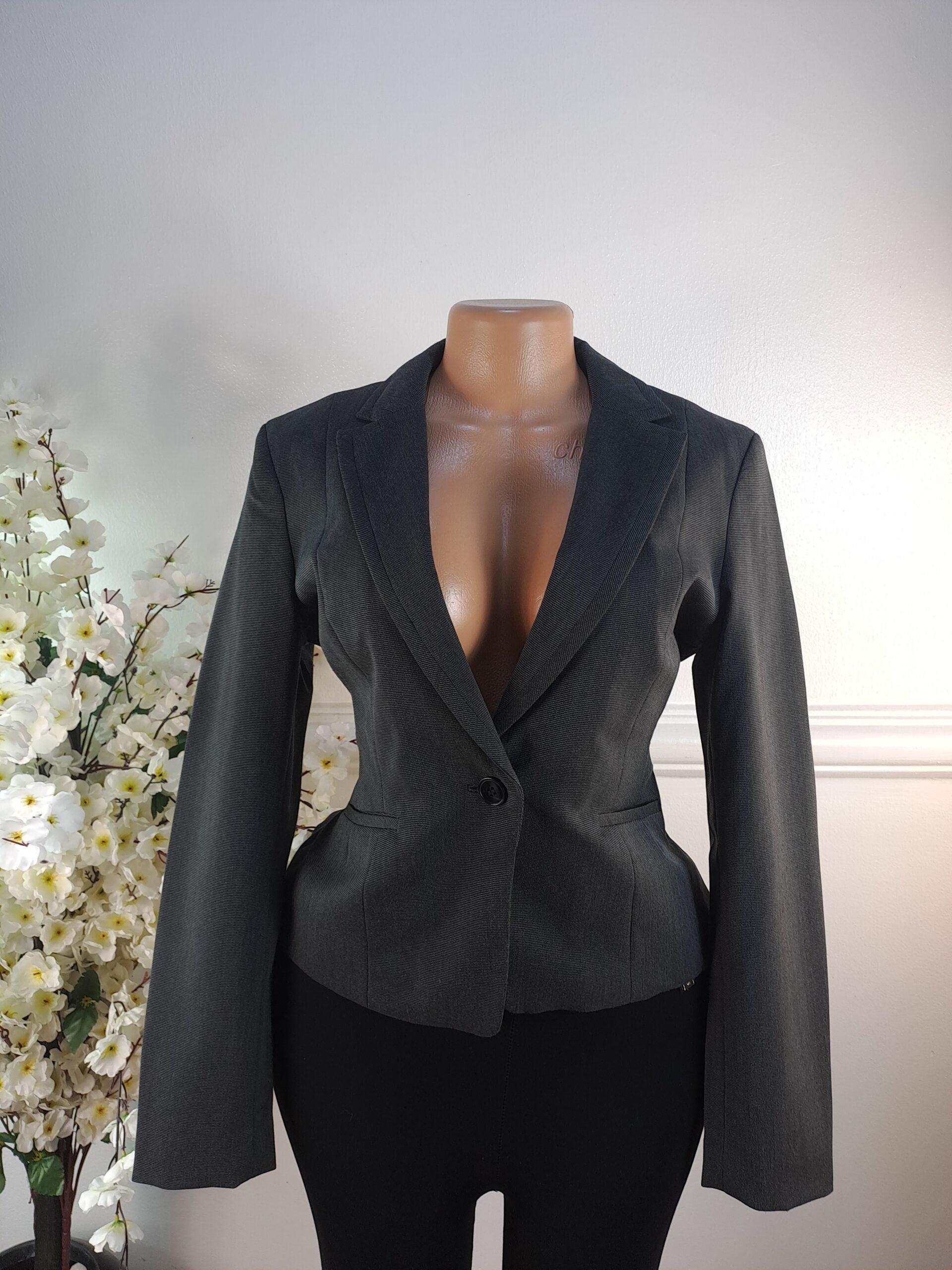 H&amp;M UK SIZE 10 [LENGTH 23 INCHES, ASH] image 0