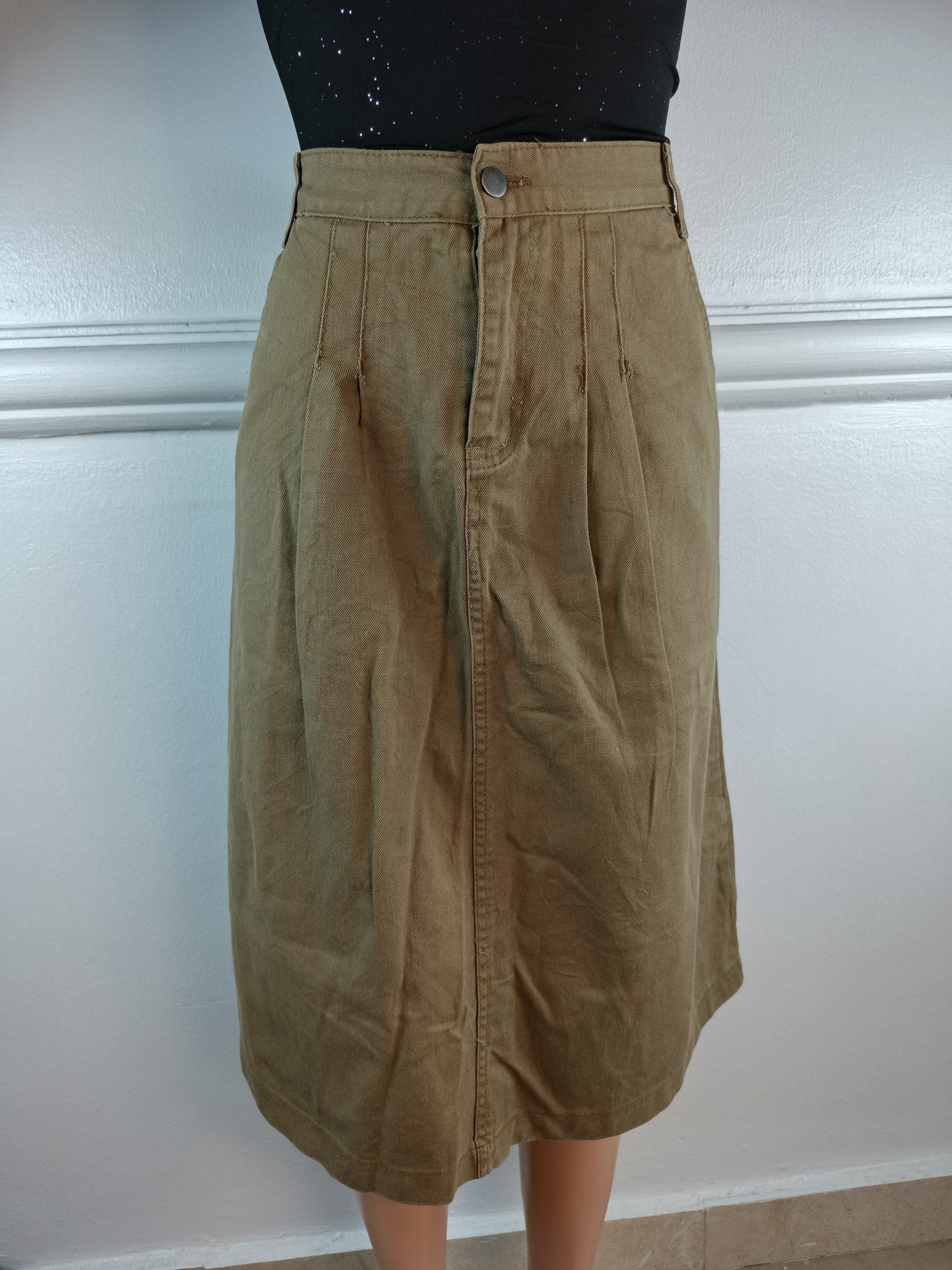 SKIRT UK 12, L-27 INCHES image 0