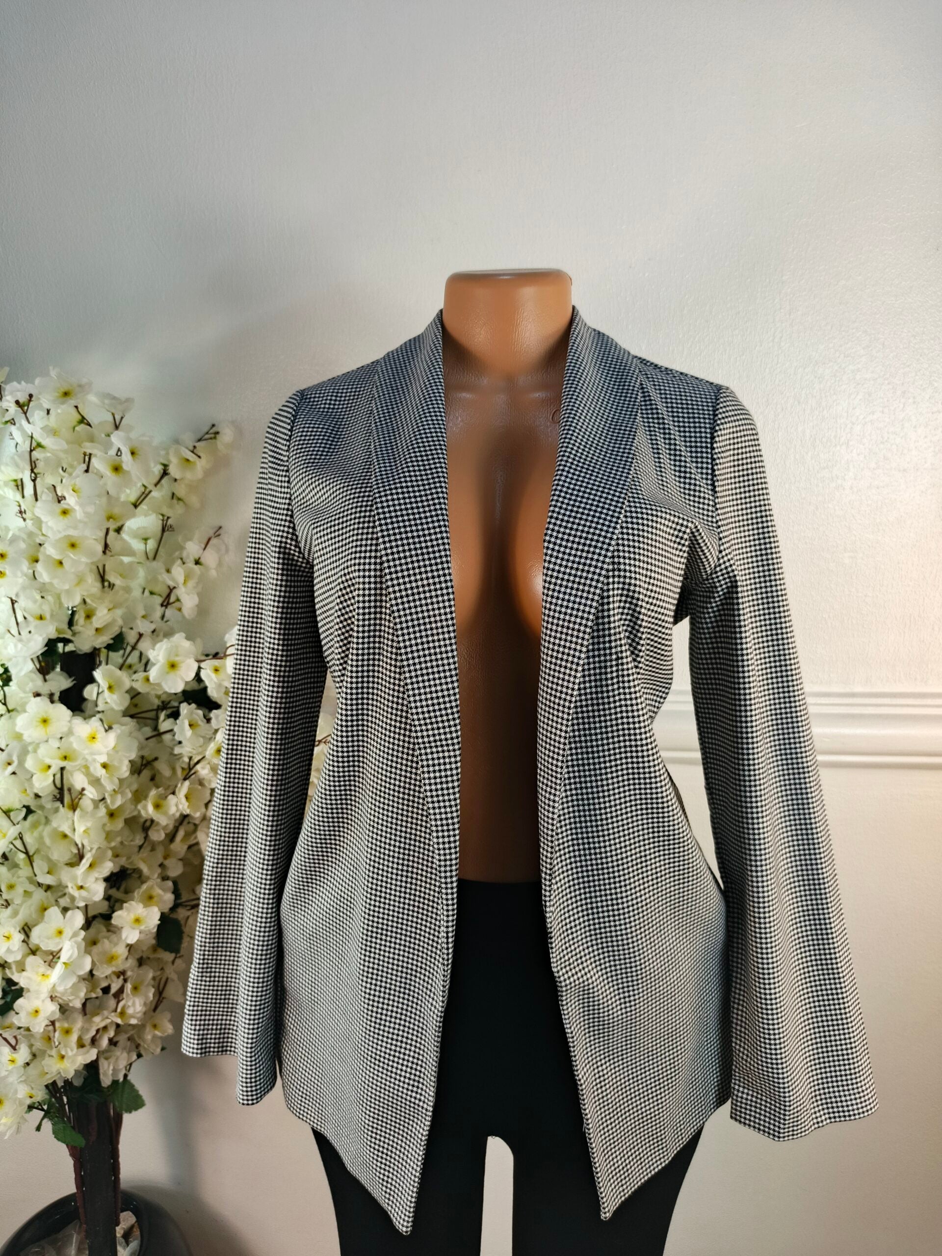 RESERVED UK SIZE 8 [LENGTH 27 INCHES, CHECKERS] image 0