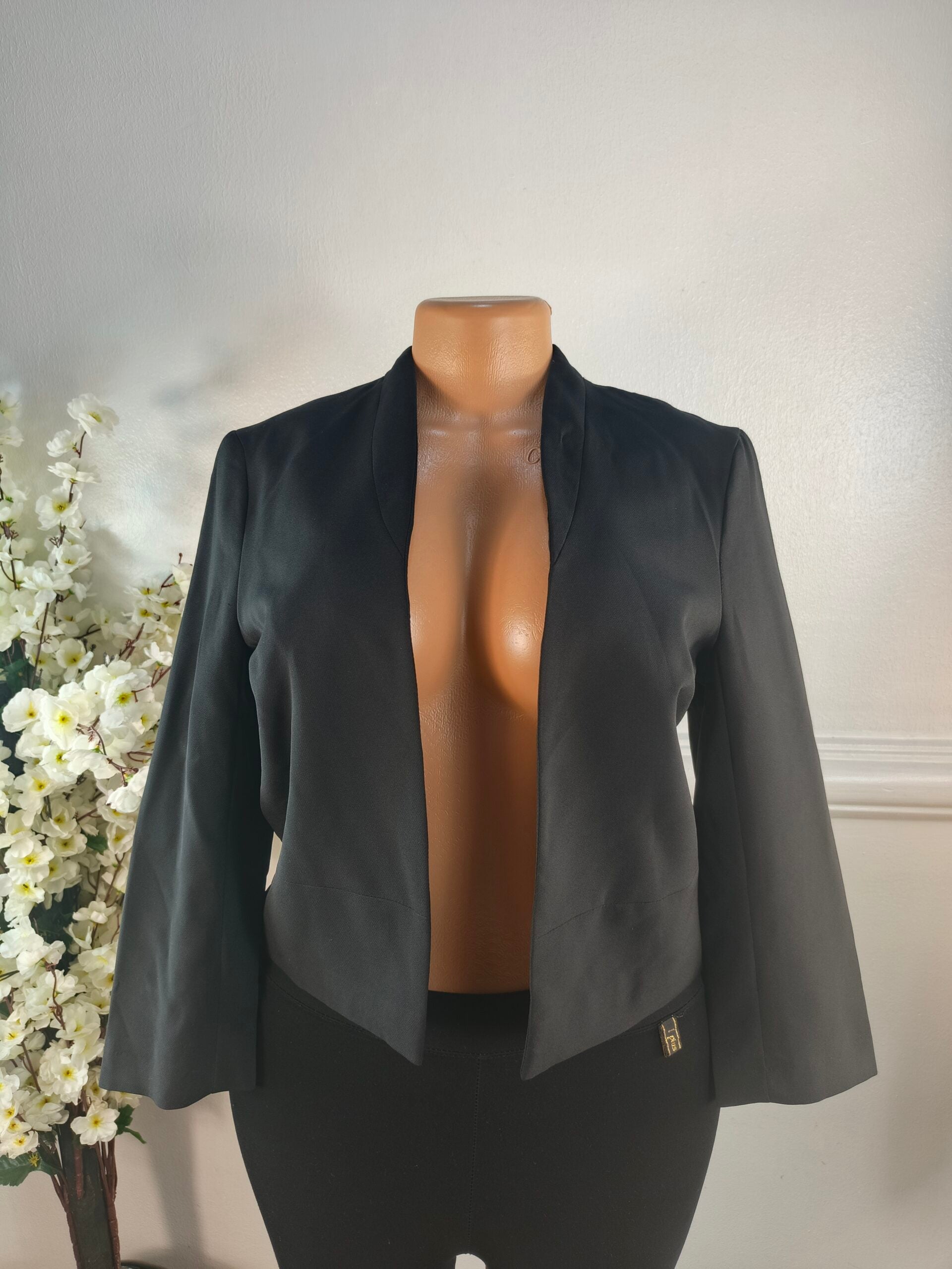 NEW LOOK UK SIZE 10 [LENGHT 20 INCHES, BLACK] image 0