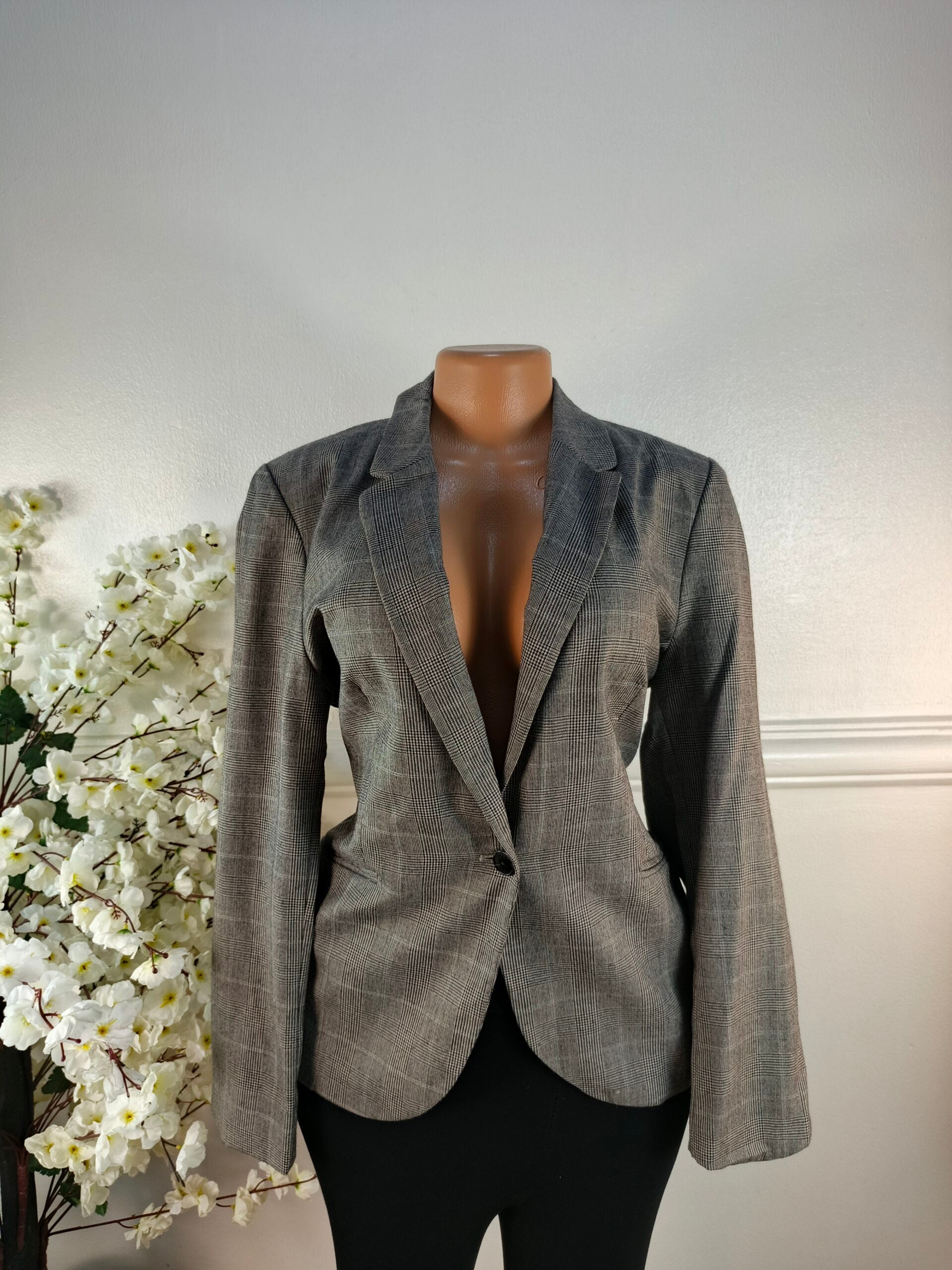 VACKROX COLLECTION UK SIZE 14 [LENGTH 27 INCHES, CHECKERS] image 0