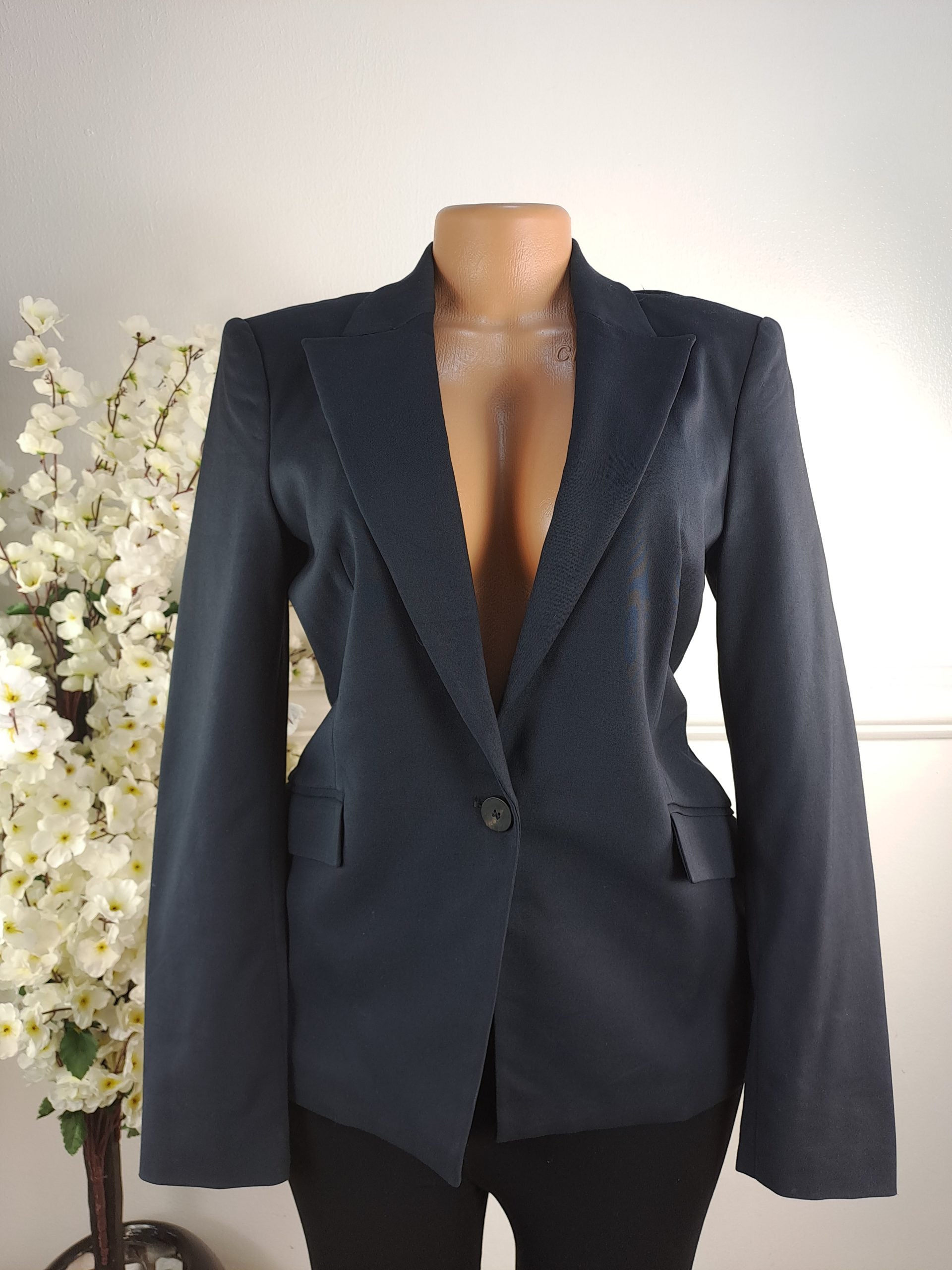 ZARA BASICS UK SIZE 8 [LENGHT 26 INCHES] image 0