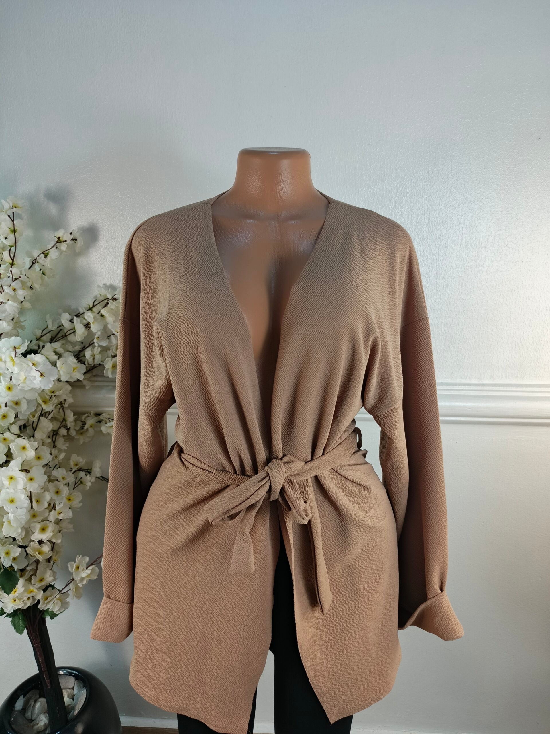 PRETTYLITTLETHING UK SIZE 12 [BROWN] image 0