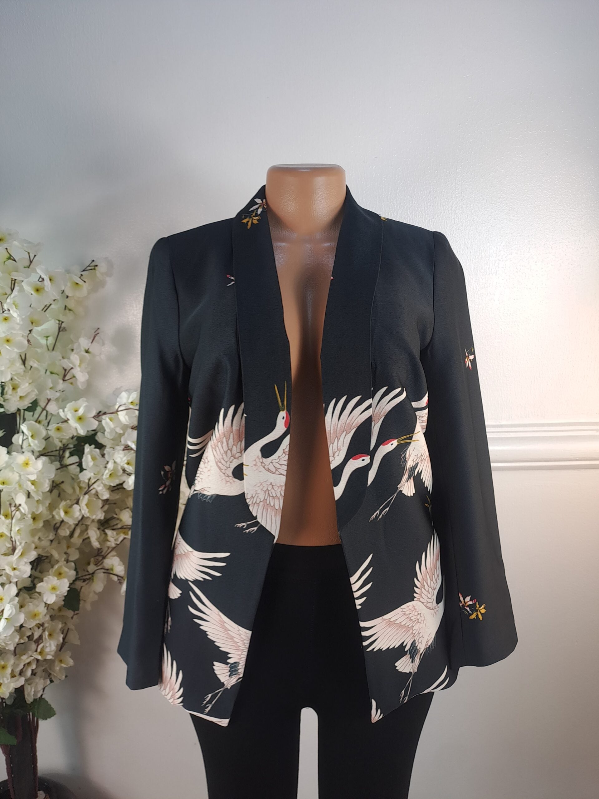 ZARA WOMAN UK SIZE 8 [LENGTH 28 INCHES, BLACK] image 0