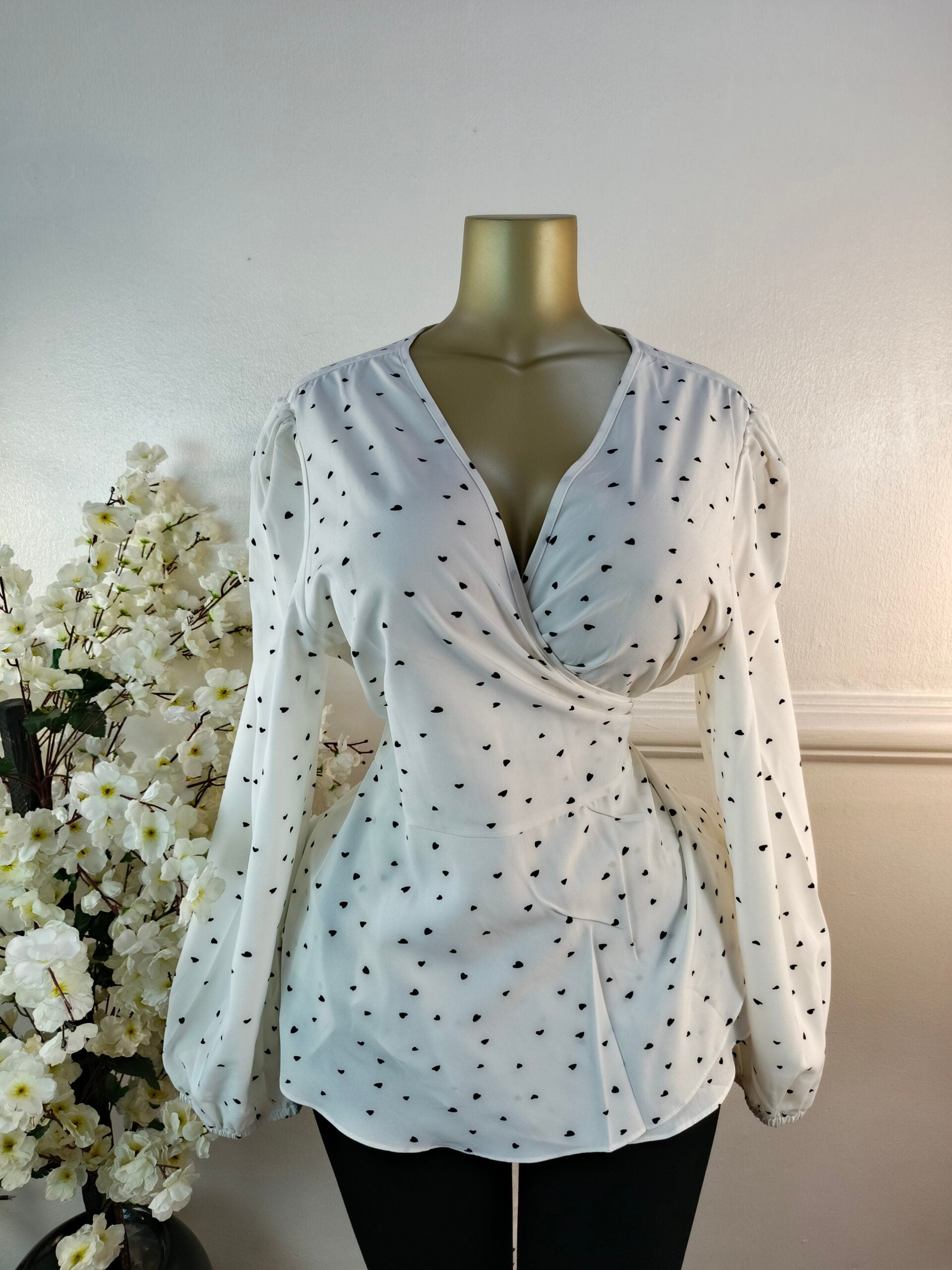 TOP UK SIZE 22 [WHITE] image 0