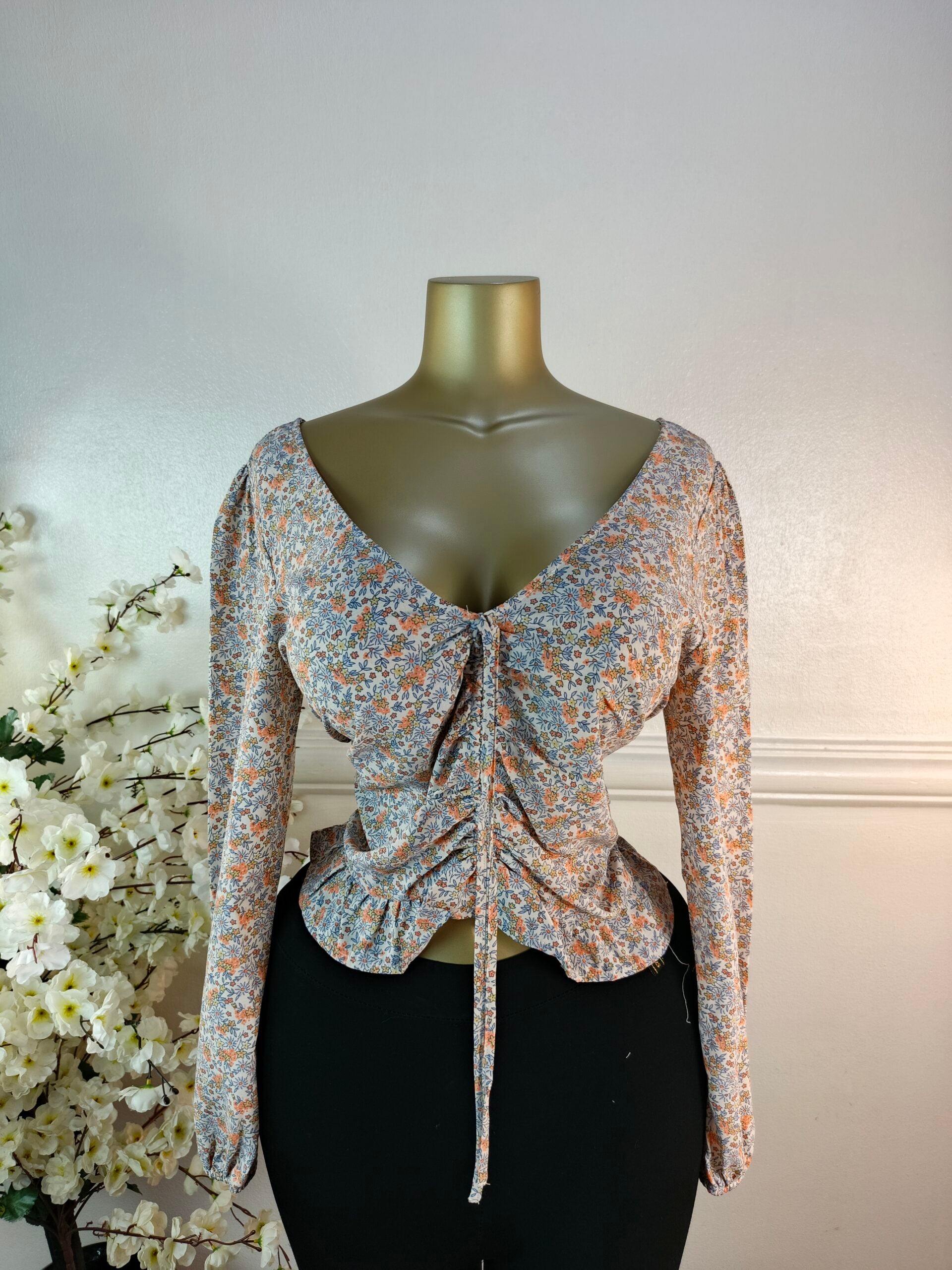 H&amp;M UK SIZE 8 image 0