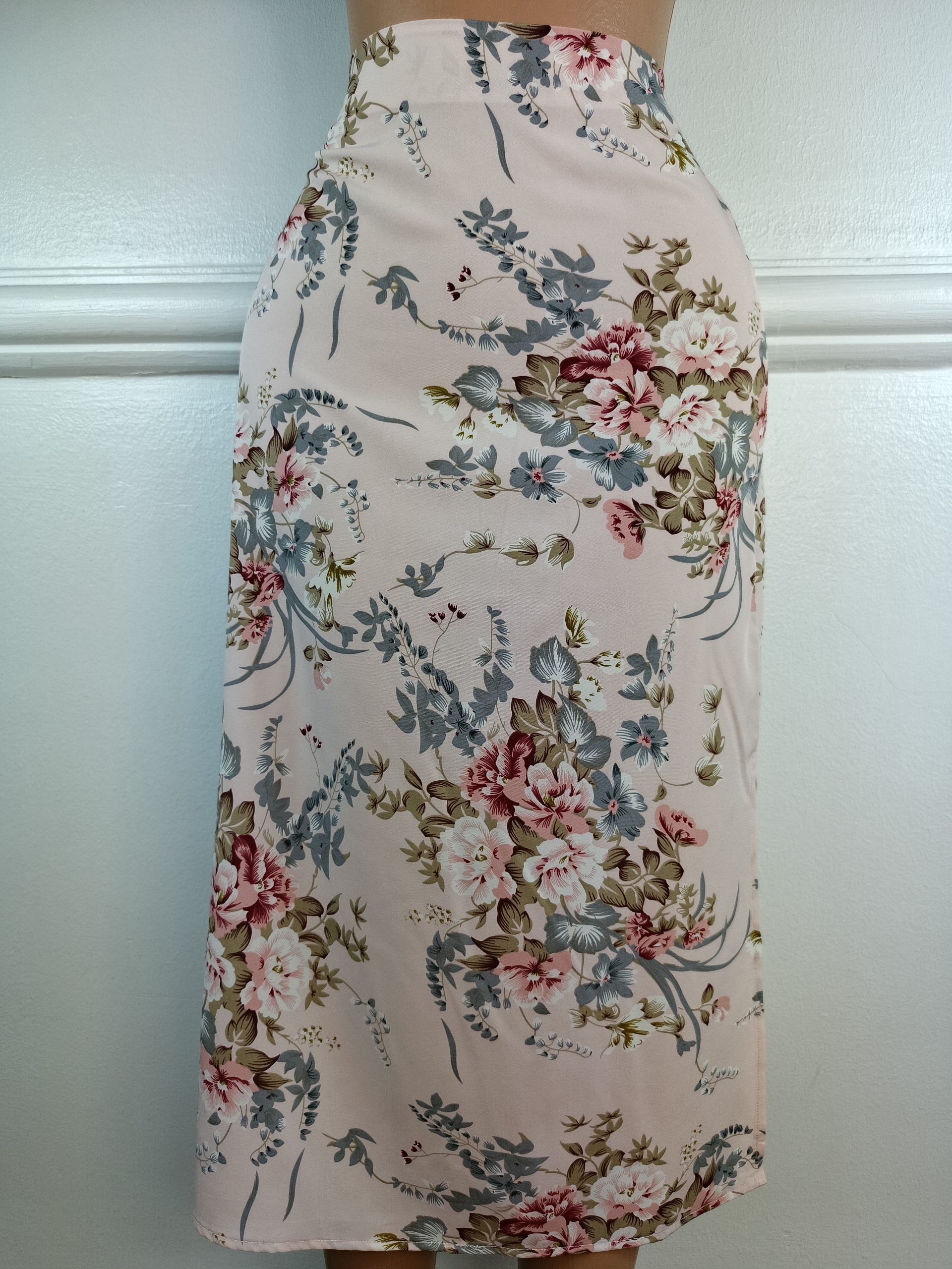 SHEIN UK 6, L-32 INCHES image 0