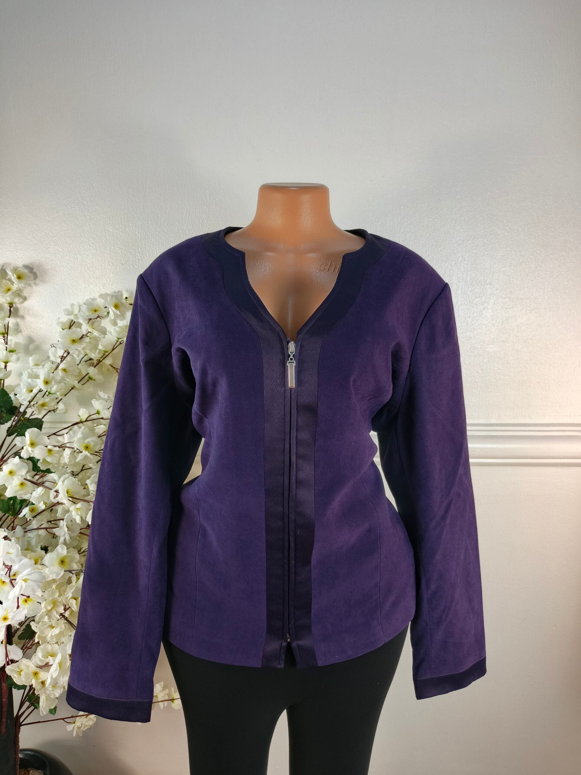 BONMARCHE UK SIZE 20 [LENGTH 27 INCHES, DARK PURPLE] image 0