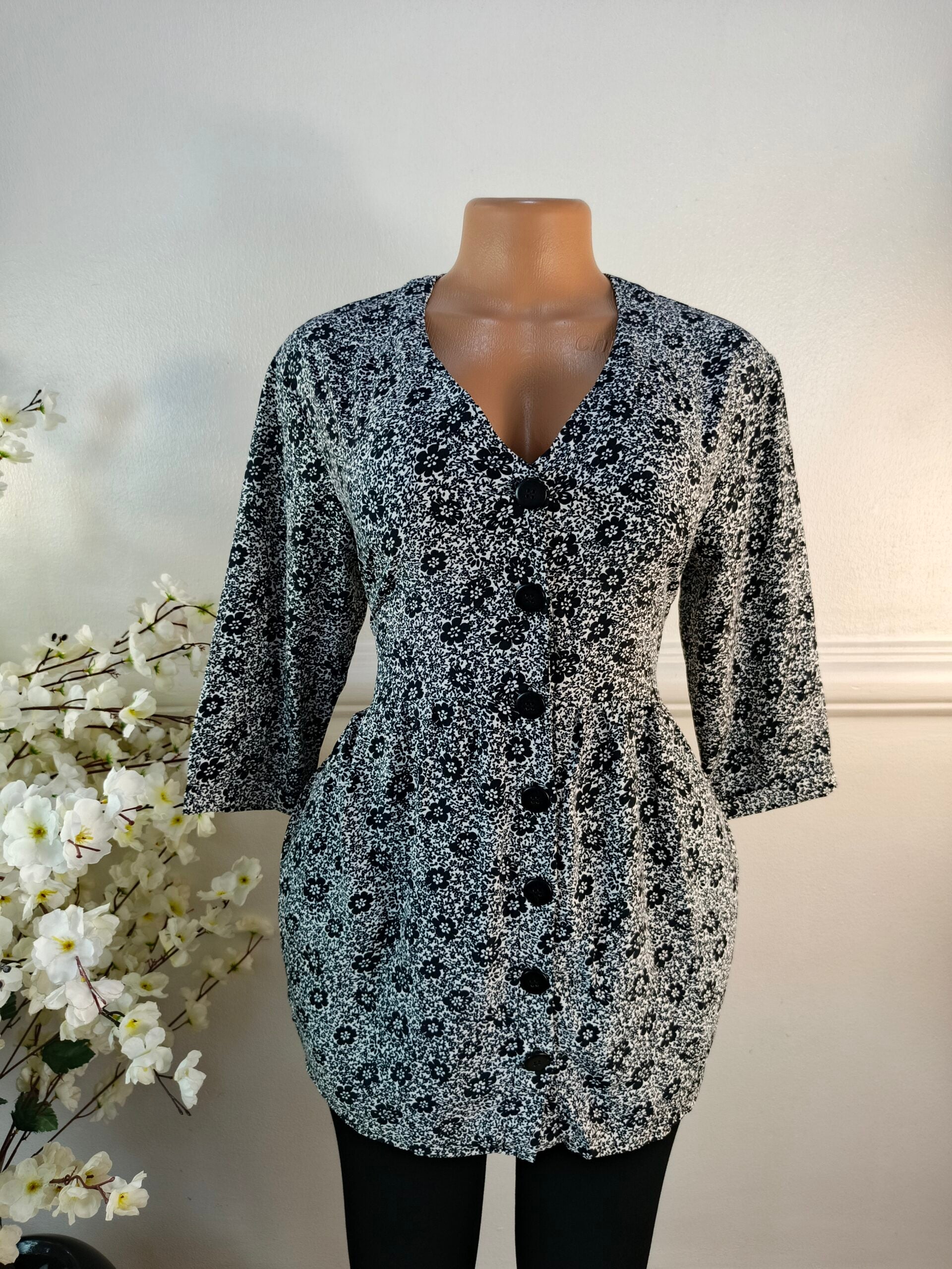 DUNNES UK SIZE 12 [BLACK &amp; WHITE] image 0