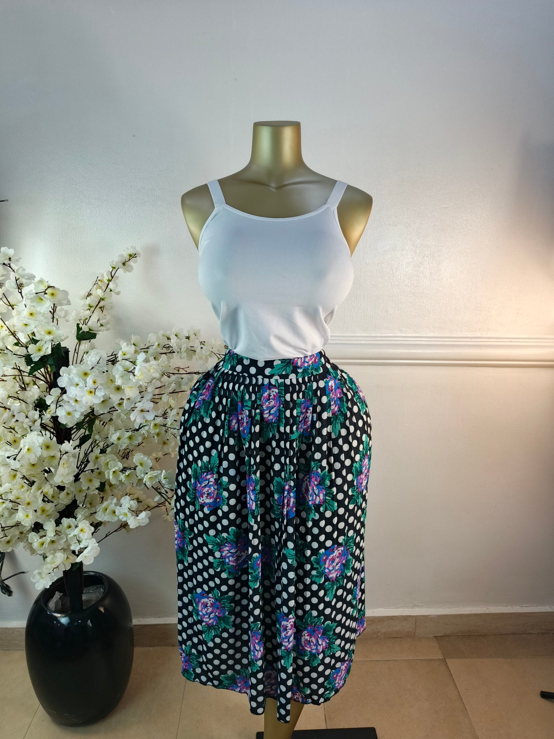 SKIRT UK SIZE 18 [LENGTH 30 INCHES] image 0