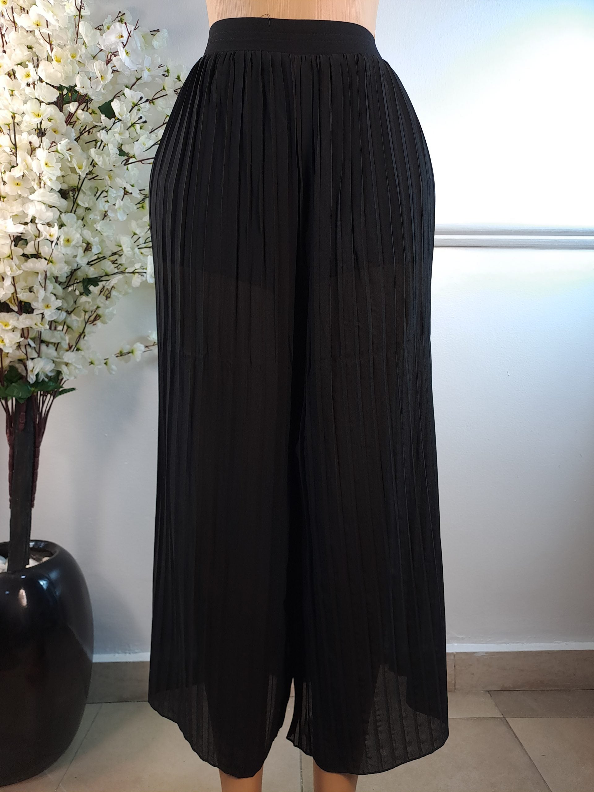 SKIRT UK 10, L-38 INCHES image 0