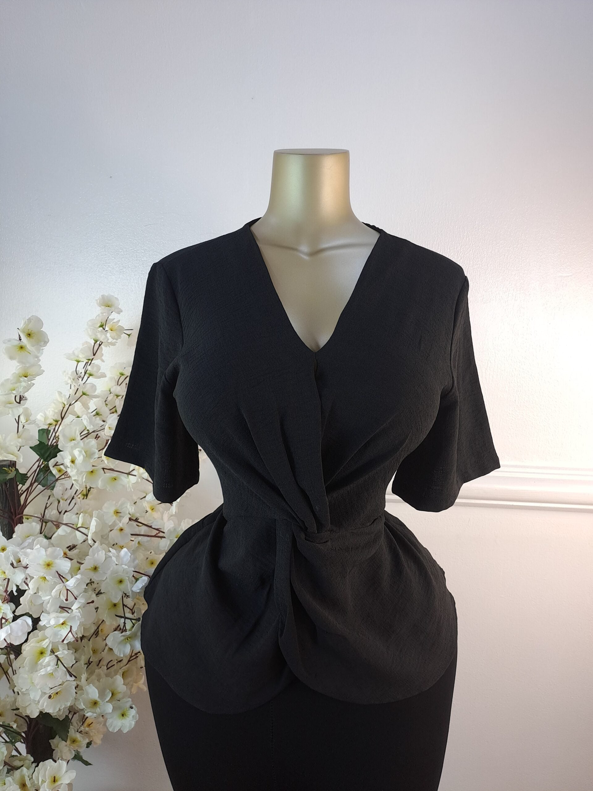 TOP UK SIZE 12 [BLACK] image 0