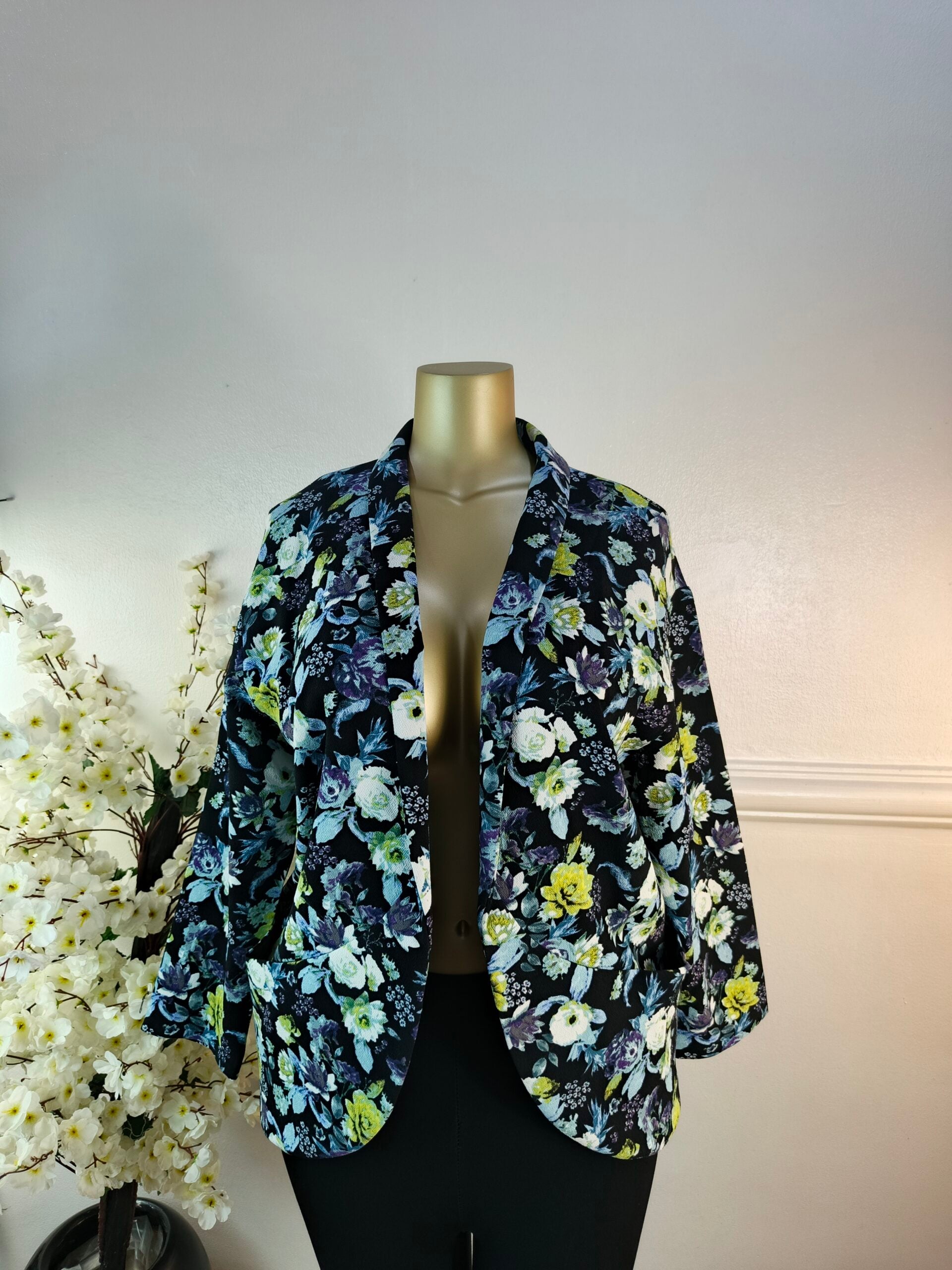 H&amp;M UK SIZE 18 [LENGTH 30 INCHES] image 0