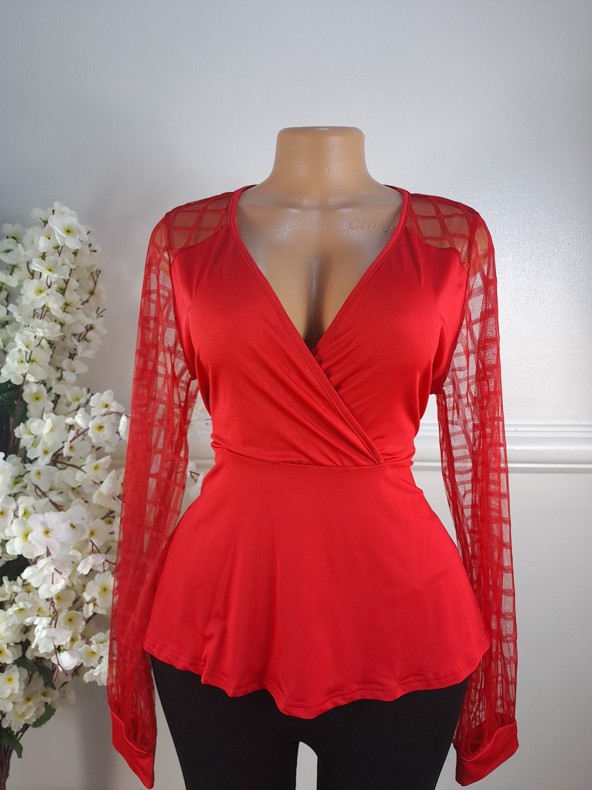 TOP UK SIZE 12 image 0