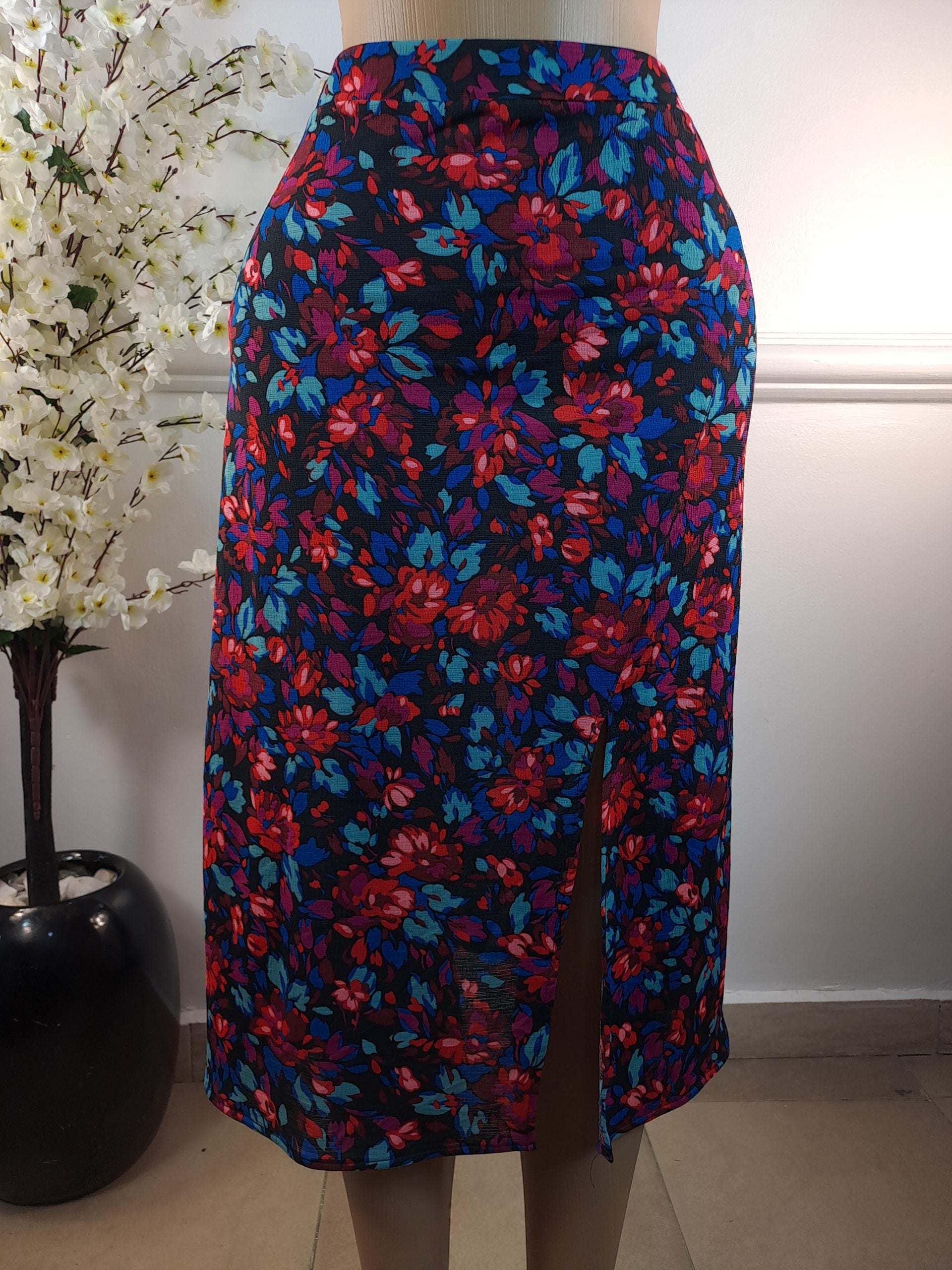 PULL & BEAR UK 8, L-31 INCHES image 0