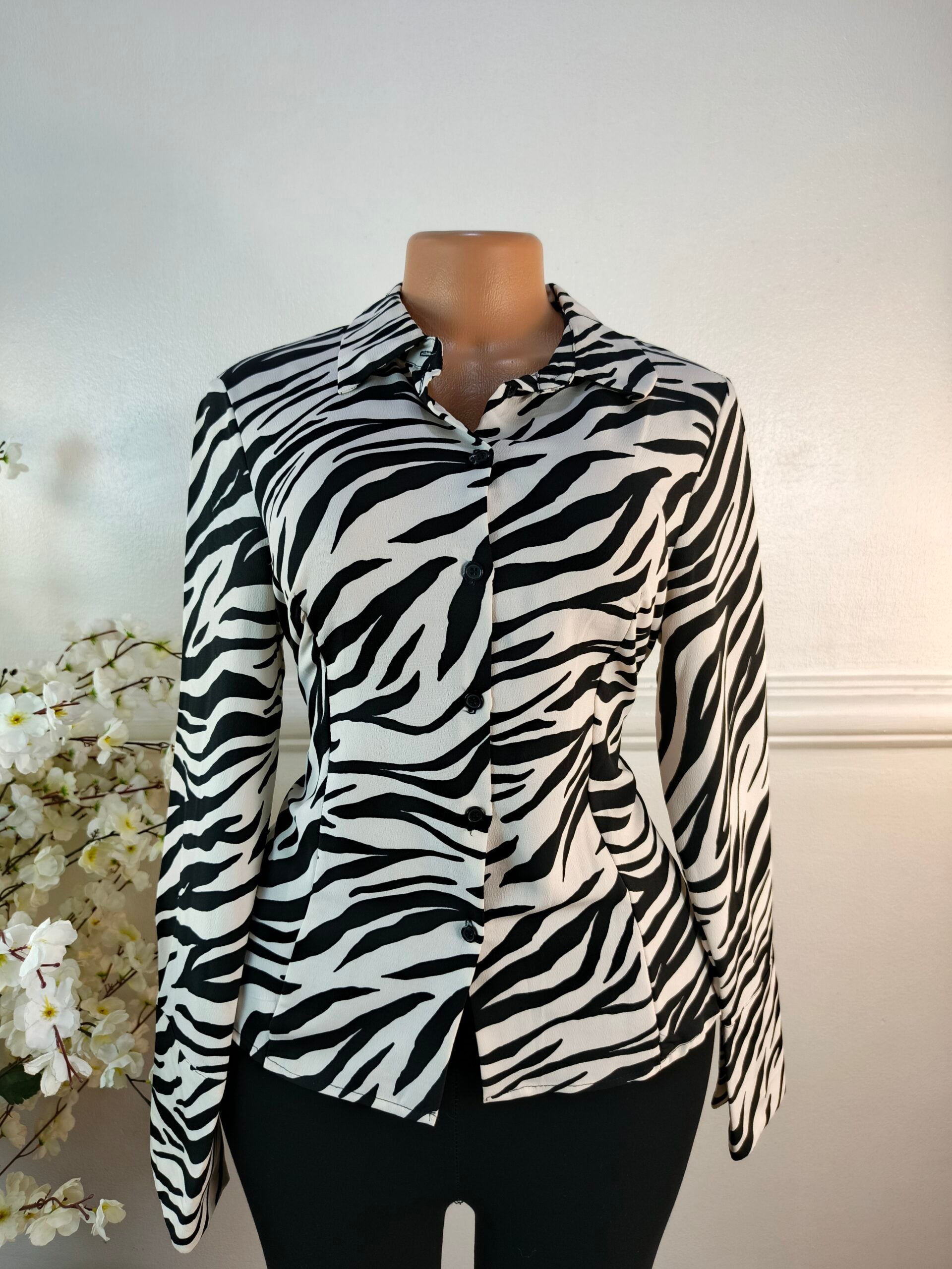 TOPSHOP UK SIZE 10 [BLACK &amp; WHITE] image 0