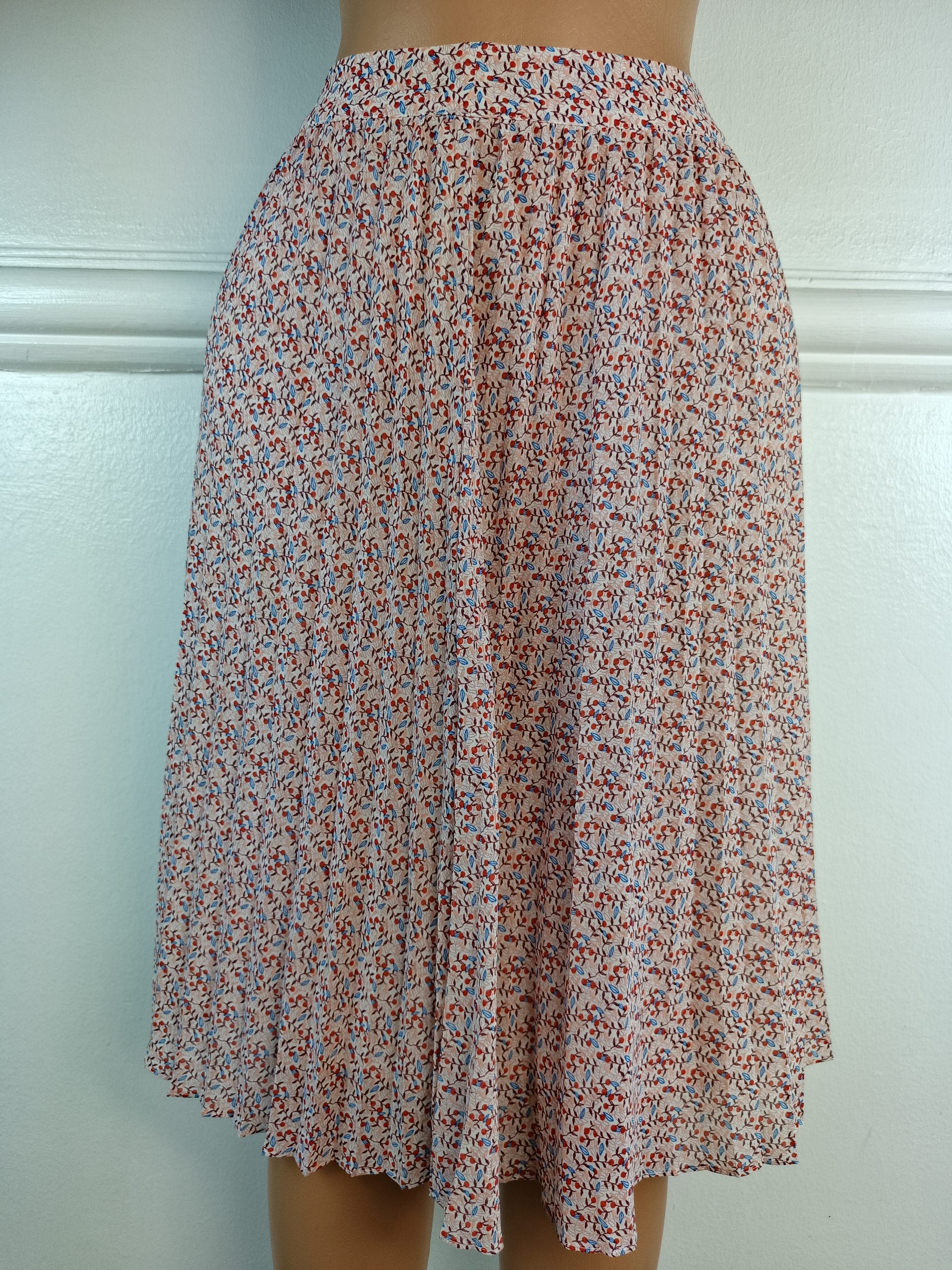 CREW CLOTHING UK 10, L-26 INCHES image 0