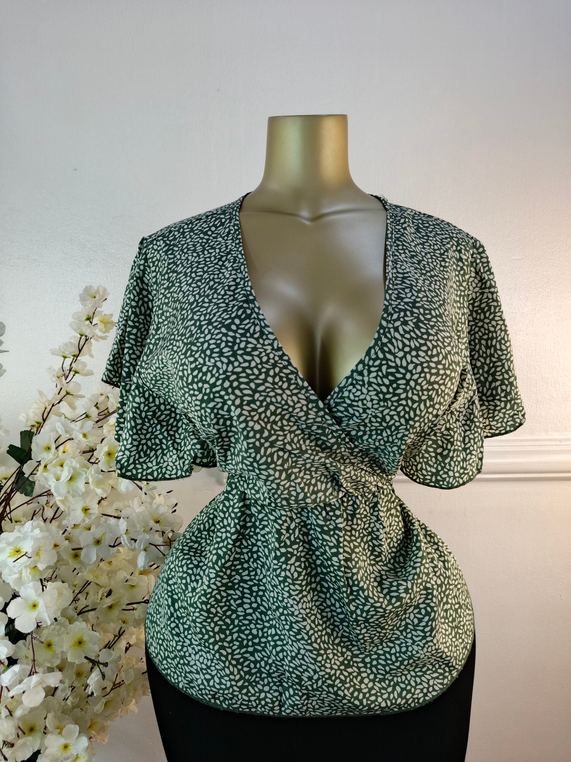 SHEIN UK SIZE 18 [GREEN] image 0