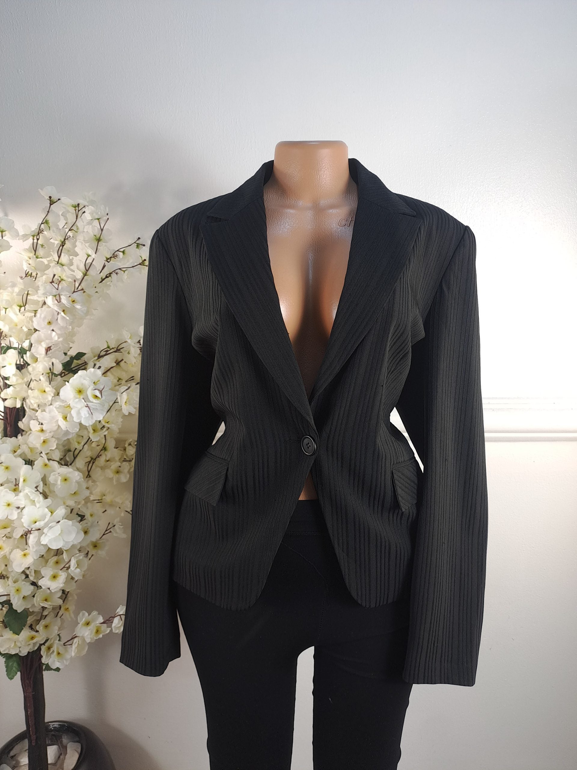 OFFICE GIRL UK SIZE 18 [LENGHT 25 INCHES] image 0