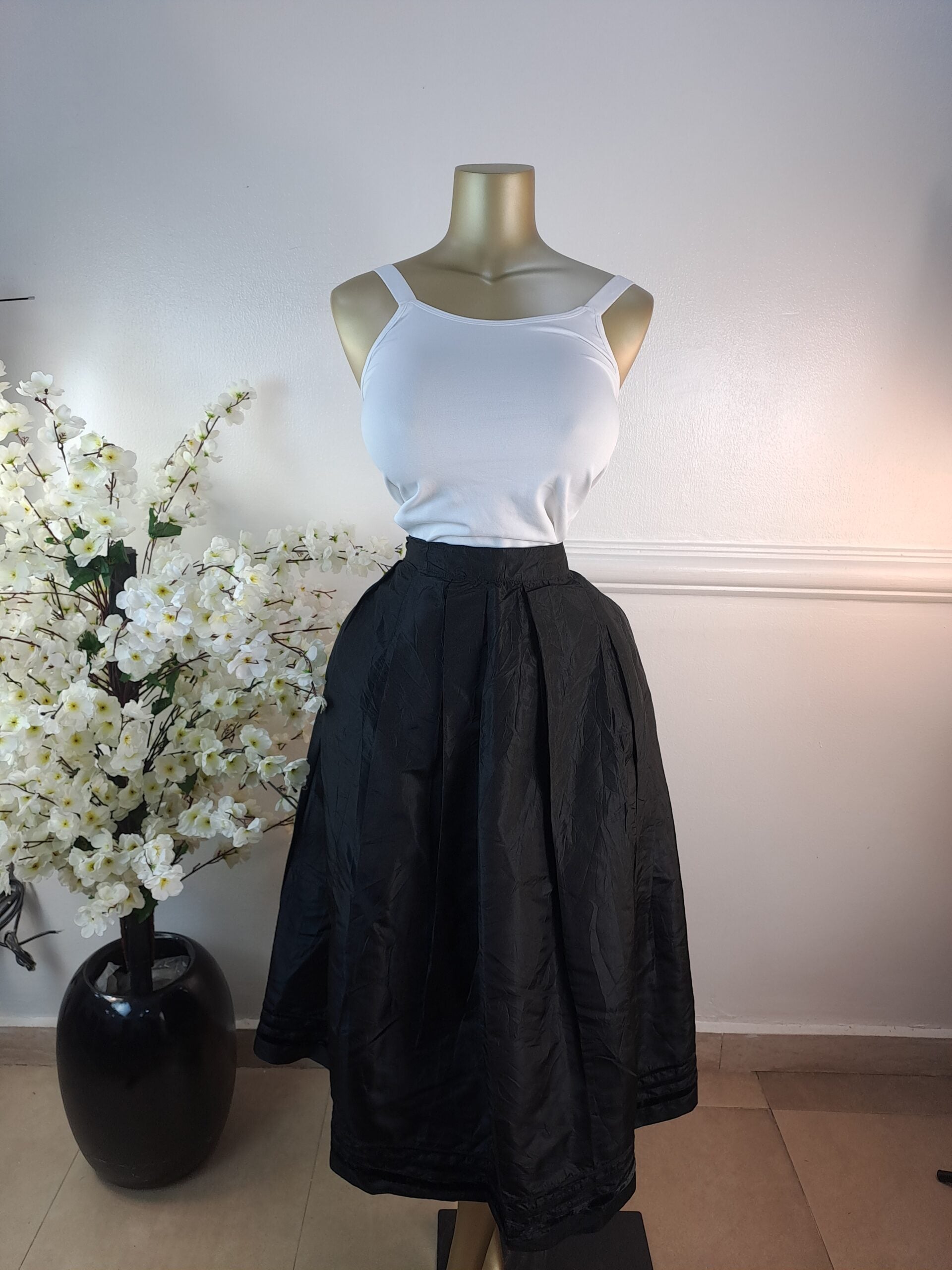 LOUISE FERAUD UK SIZE 8 [LENGTH 35 INCHES, BLACK] image 0