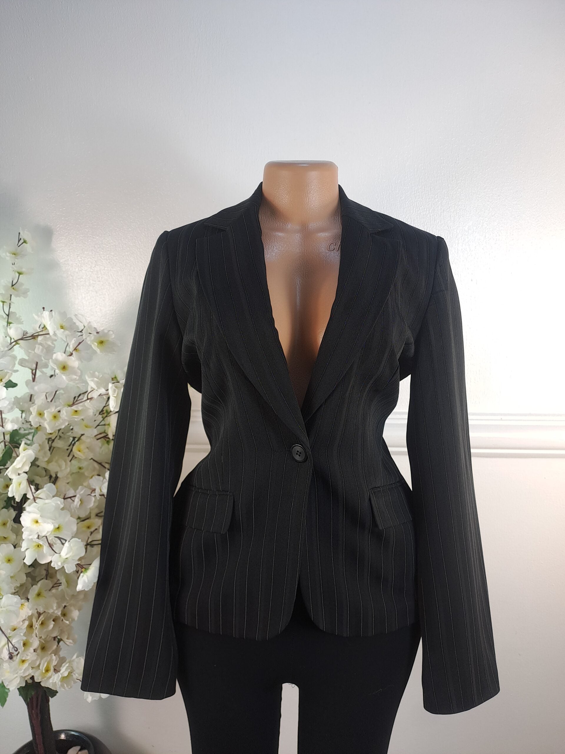 NEW LOOK UK SIZE 12 [LENGTH 27 INCHES, BLACK] image 0