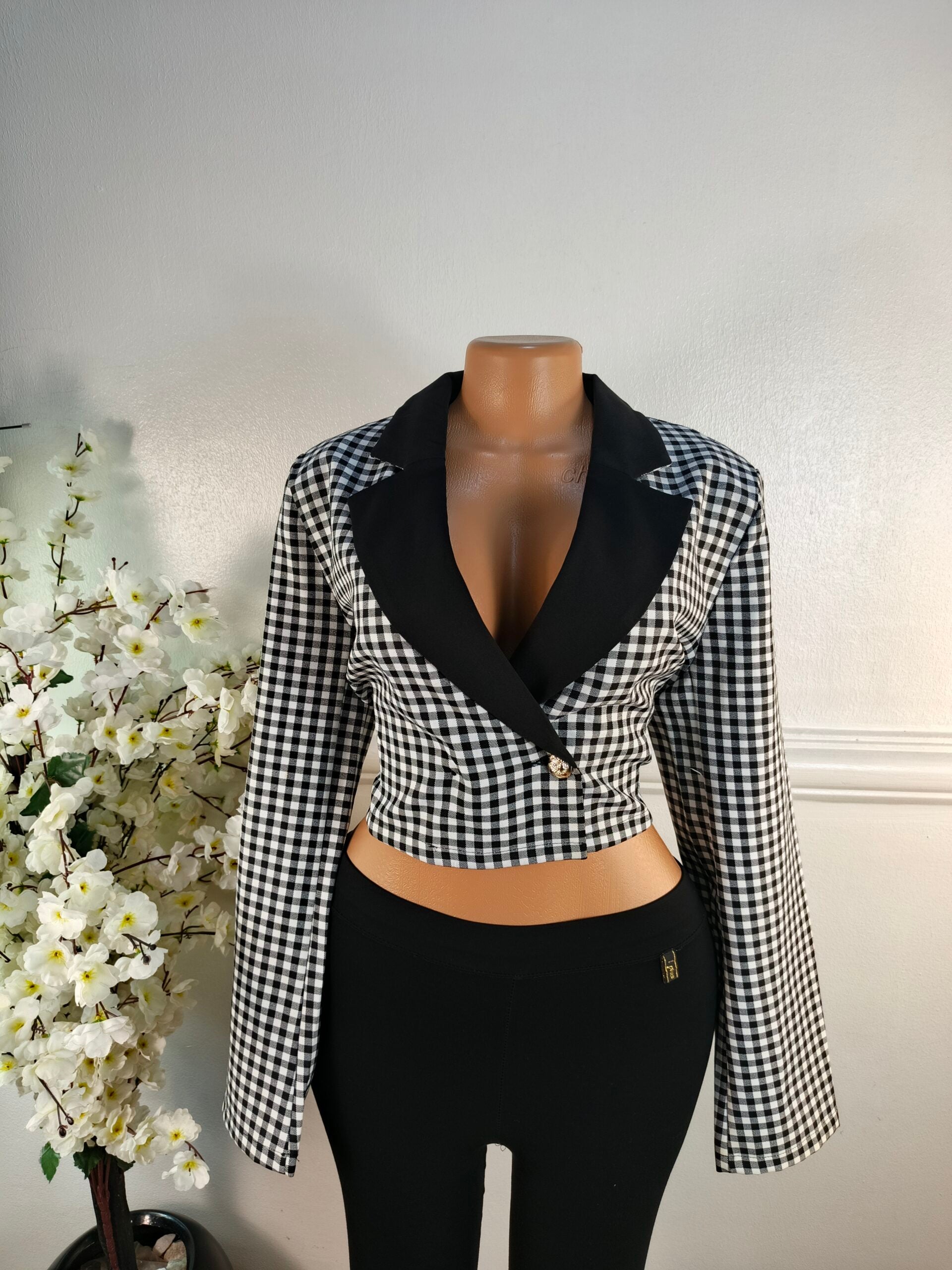 SHEIN UK SIZE 12 [LENGTH 18 INCHES, CHECKERS] image 0