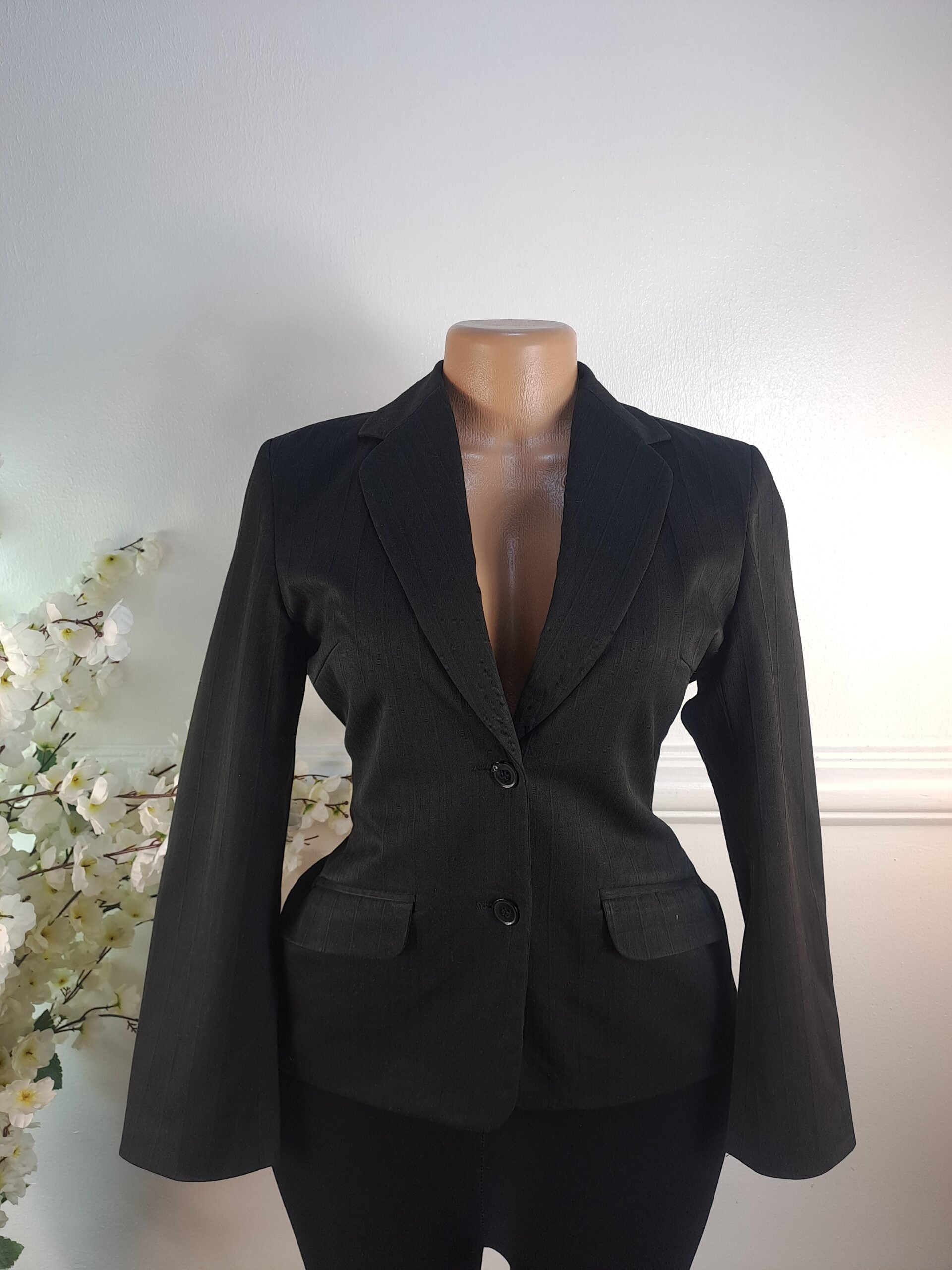 BLAZER UK SIZE 8 [LENGTH 25 INCHES, BLACK] image 0