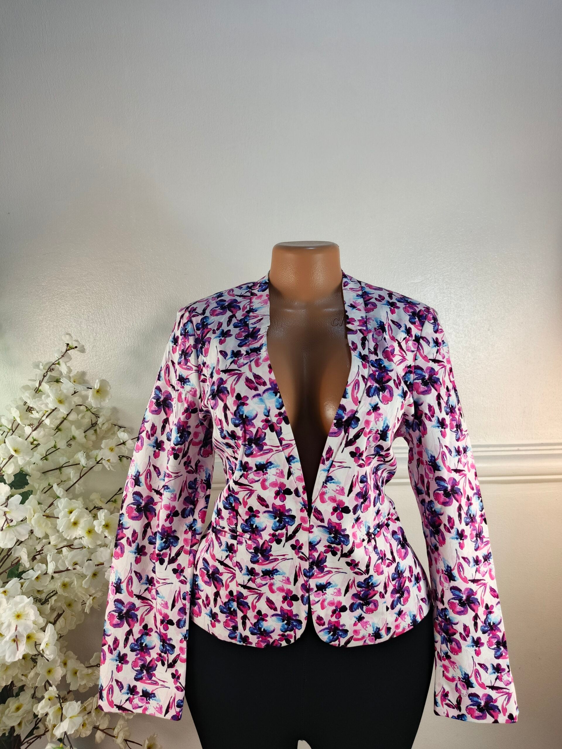 BLAZER UK SIZE 10 [LENGTH 24 INCHES] image 0